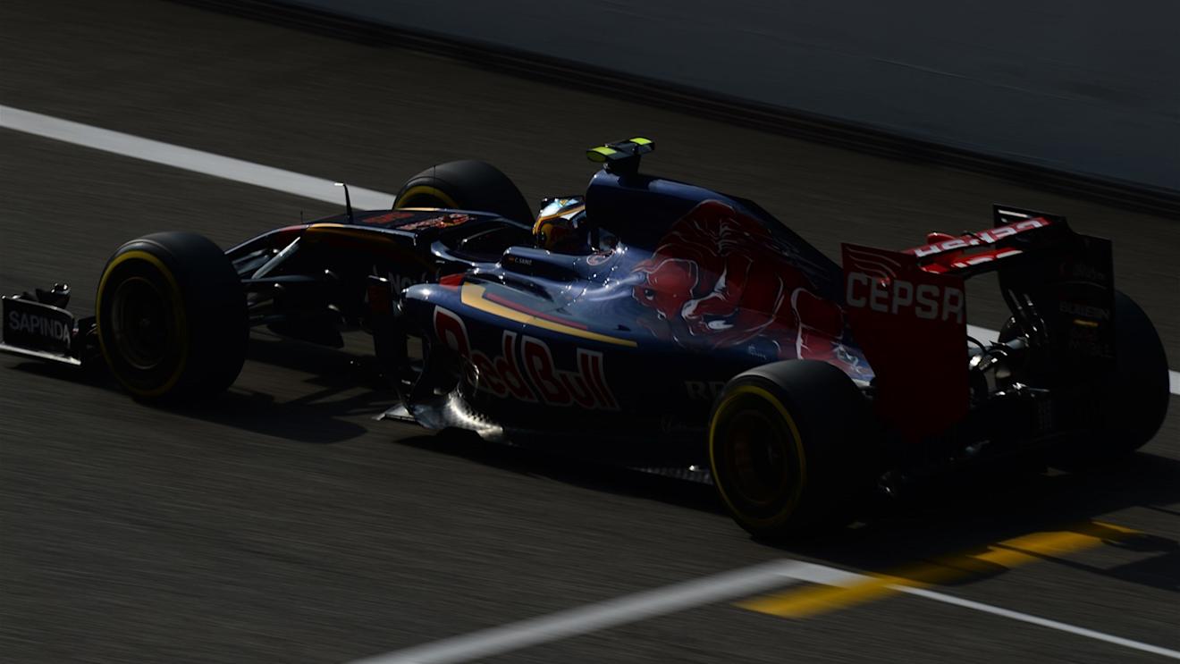 Carlos Sainz jr (ESP) Scuderia Toro Rosso STR10 at Formula One World Championship, Rd3, Chinese Grand Prix, Qualifying, Shanghai, China, Saturday 11 April 2015. © Sutton Motorsport Images