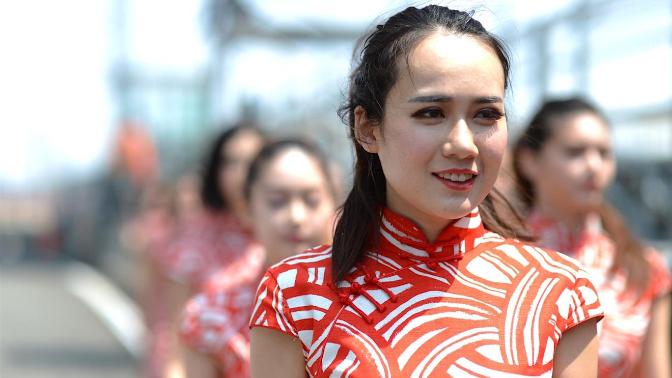 Grid girls at Formula One World Championship, Rd3, Chinese Grand Prix, Race, Shanghai, China, Sunday 12 April 2015. © Sutton Motorsport Images