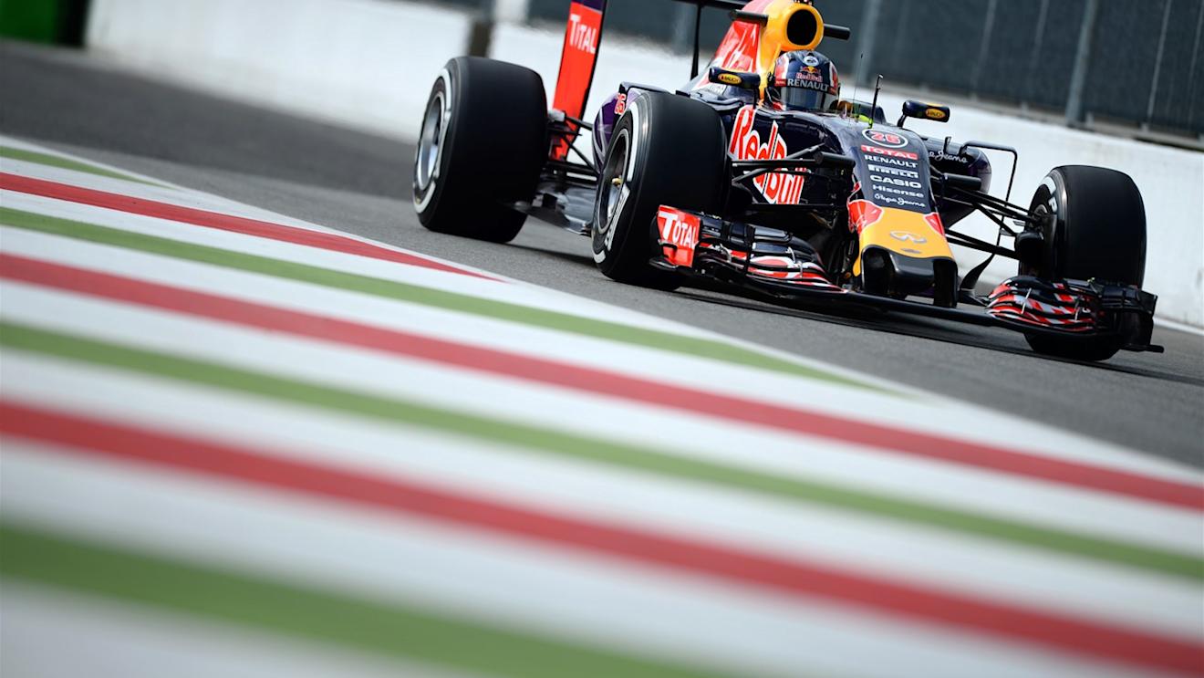 Daniil Kvyat (RUS) Red Bull Racing RB11 at Formula One World Championship, Rd12, Italian Grand Prix, Practice, Monza, Italy, Friday 4  September 2015. © Sutton Motorsport Images