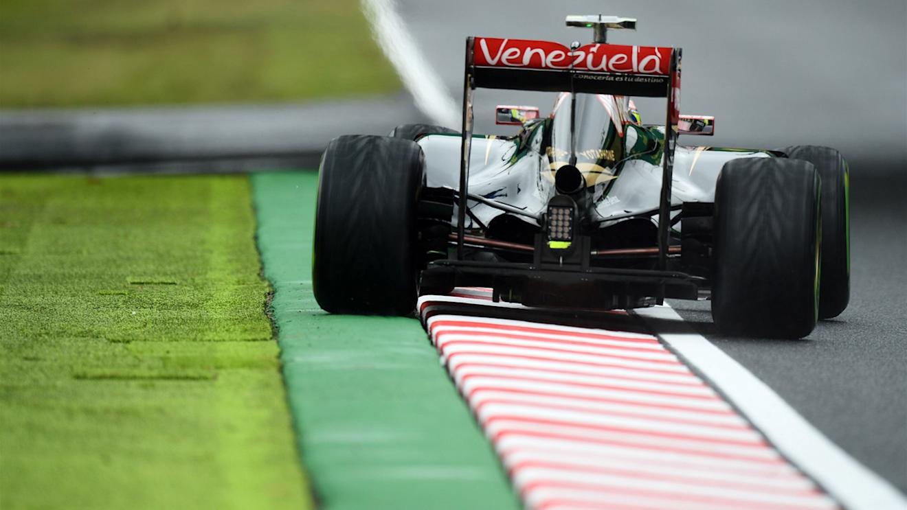 Pastor Maldonado (VEN) Lotus E23 Hybrid at Formula One World Championship, Rd14, Japanese Grand Prix, Practice, Suzuka, Japan, Friday 25 September 2015. © Sutton Motorsport Images