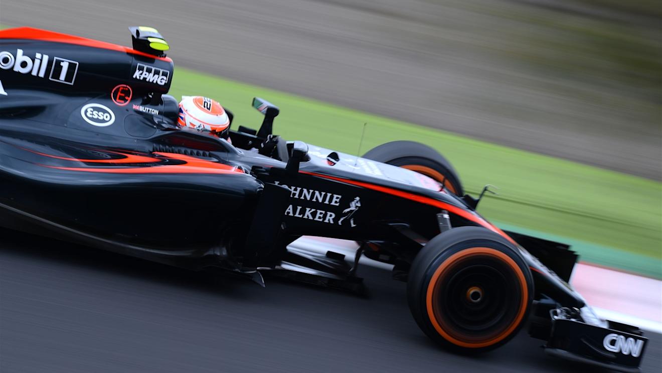 Jenson Button (GBR) McLaren MP4-30 at Formula One World Championship, Rd14, Japanese Grand Prix, Qualifying, Suzuka, Japan, Saturday 26 September 2015. © Sutton Motorsport Images