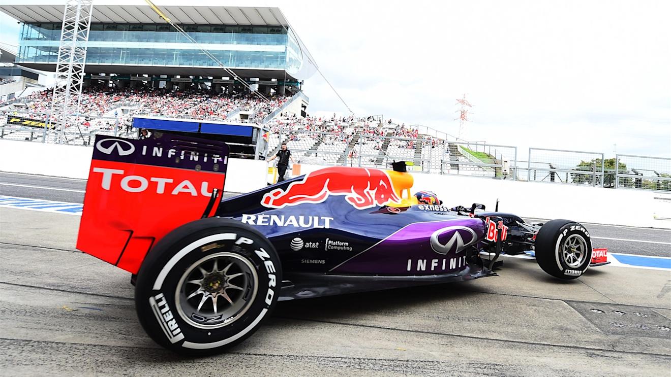 Daniil Kvyat (RUS) Red Bull Racing RB11 at Formula One World Championship, Rd14, Japanese Grand Prix, Qualifying, Suzuka, Japan, Saturday 26 September 2015. © Sutton Motorsport Images