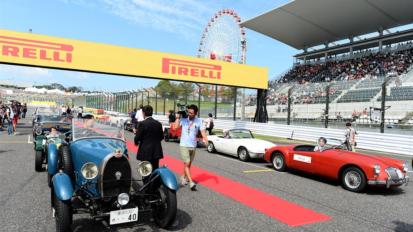 Cars on the drivers parade at Formula One World Championship, Rd14, Japanese Grand Prix, Race, Suzuka, Japan, Sunday 27 September 2015. © Sutton Motorsport Images