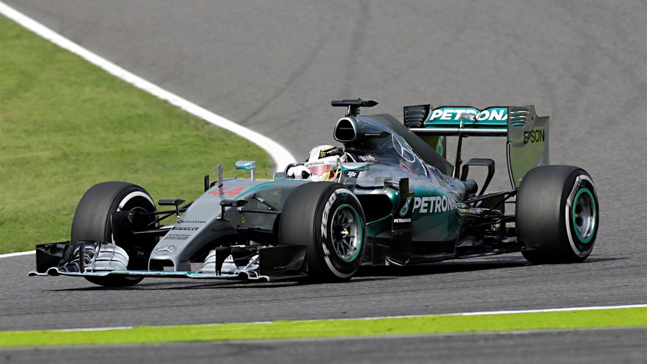 Lewis Hamilton (GBR) Mercedes AMG F1 W06 at Formula One World Championship, Rd14, Japanese Grand Prix, Race, Suzuka, Japan, Sunday 27 September 2015. © Sutton Motorsport Images