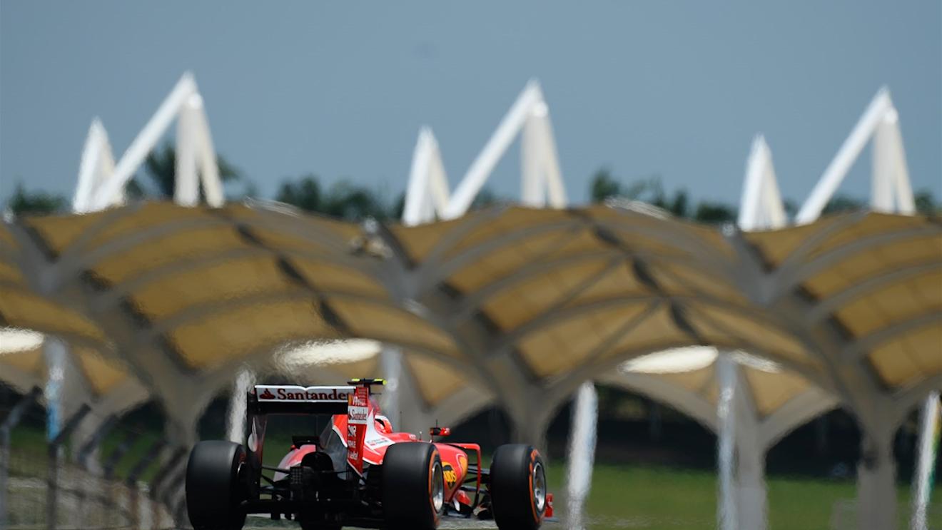 Kimi Raikkonen (FIN) Ferrari SF15-T at Formula One World Championship, Rd2, Malaysian Grand Prix, Qualifying, Sepang, Malaysia, Saturday 28  March 2015. © Sutton Motorsport Images