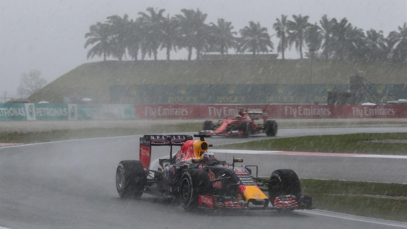 Daniel Ricciardo (AUS) Red Bull Racing RB11 at Formula One World Championship, Rd2, Malaysian Grand Prix, Qualifying, Sepang, Malaysia, Saturday 28  March 2015. © Sutton Motorsport Images