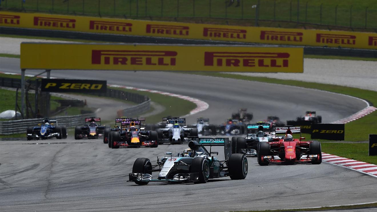 Lewis Hamilton (GBR) Mercedes AMG F1 W06 leads at the start of the race at Formula One World Championship, Rd2, Malaysian Grand Prix, Race, Sepang, Malaysia, Sunday 29 March 2015. © Sutton Motorsport Images
