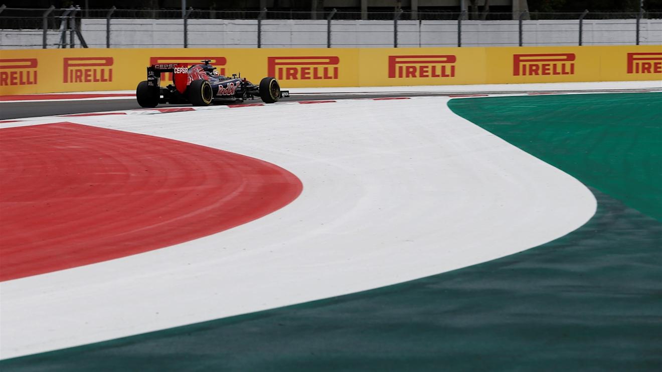 Carlos Sainz jr (ESP) Scuderia Toro Rosso STR10 at Formula One World Championship, Rd17, Mexican Grand Prix, Practice, Circuit Hermanos Rodriguez, Mexico City, Mexico, Friday 30 October 2015. © Sutton Motorsport Images