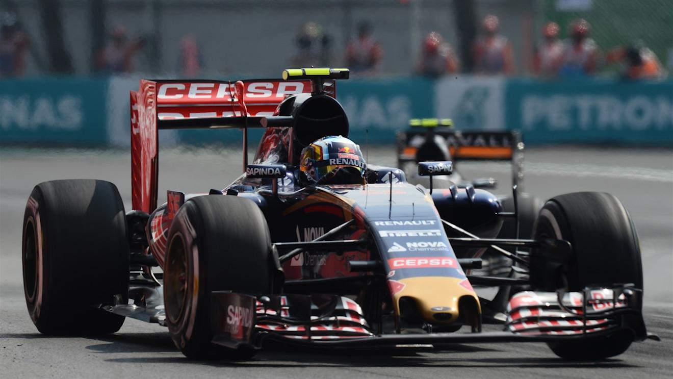 Carlos Sainz (ESP) Scuderia Toro Rosso STR10 at Formula One World Championship, Rd17, Mexican Grand Prix, Race, Circuit Hermanos Rodriguez, Mexico City, Mexico, Sunday 1  November 2015. © Sutton Motorsport Images