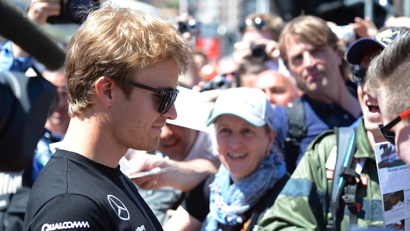 Nico Rosberg (GER) Mercedes AMG F1 signs autographs for the fans at Formula One World Championship, Rd6, Monaco Grand Prix, Monte-Carlo, Monaco, Friday 22 May 2015. © Sutton Motorsport Images