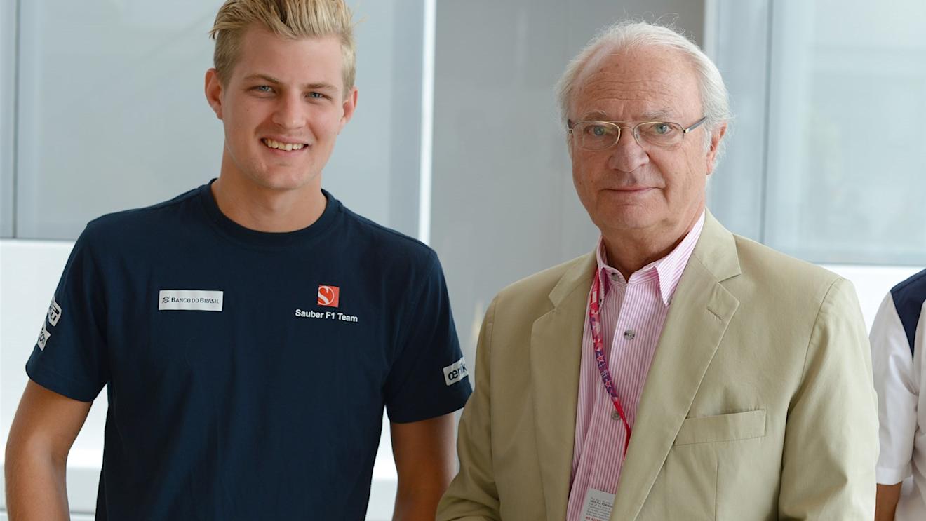 Marcus Ericsson (SWE) Sauber and His Majesty The King Carl XVI Gustaf of Sweden at Formula One World Championship, Rd6, Monaco Grand Prix Qualifying, Monte-Carlo, Monaco, Saturday 23 May 2015. © Sutton Motorsport Images
