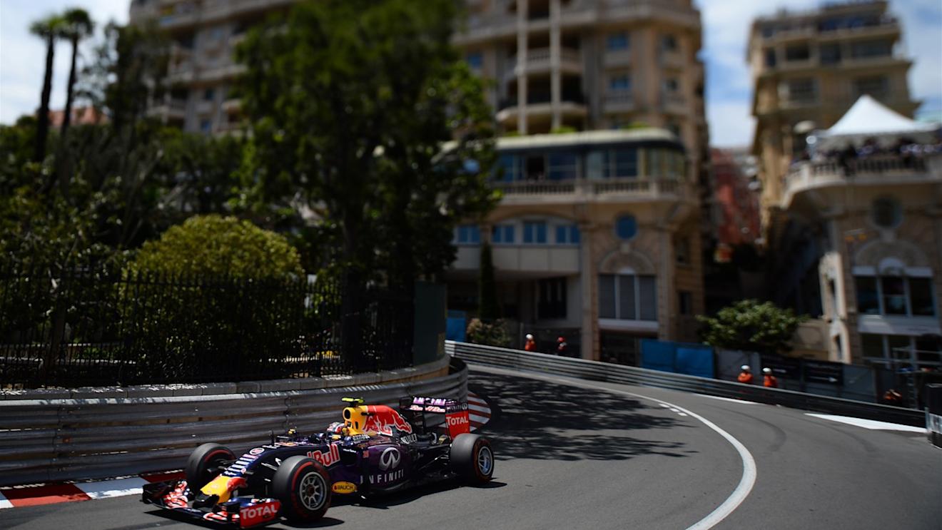 Daniil Kvyat (RUS) Red Bull Racing RB11 at Formula One World Championship, Rd6, Monaco Grand Prix Race, Monte-Carlo, Monaco, Sunday 24 May 2015. © Sutton Motorsport Images