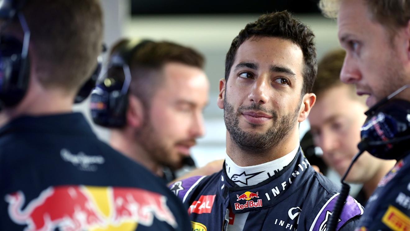 Daniel Ricciardo (AUS) Red Bull Racing at Formula One World Championship, Rd15, Russian Grand Prix, Practice, Sochi Autodrom, Sochi, Krasnodar Krai, Russia, Friday 9 October 2015. © Sutton Motorsport Images