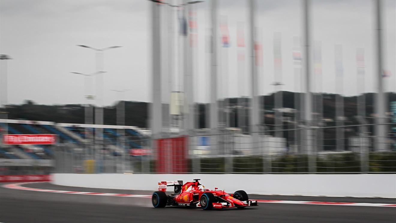 Sebastian Vettel (GER) Ferrari SF15-T at Formula One World Championship, Rd15, Russian Grand Prix, Practice, Sochi Autodrom, Sochi, Krasnodar Krai, Russia, Friday 9 October 2015. © Sutton Motorsport Images