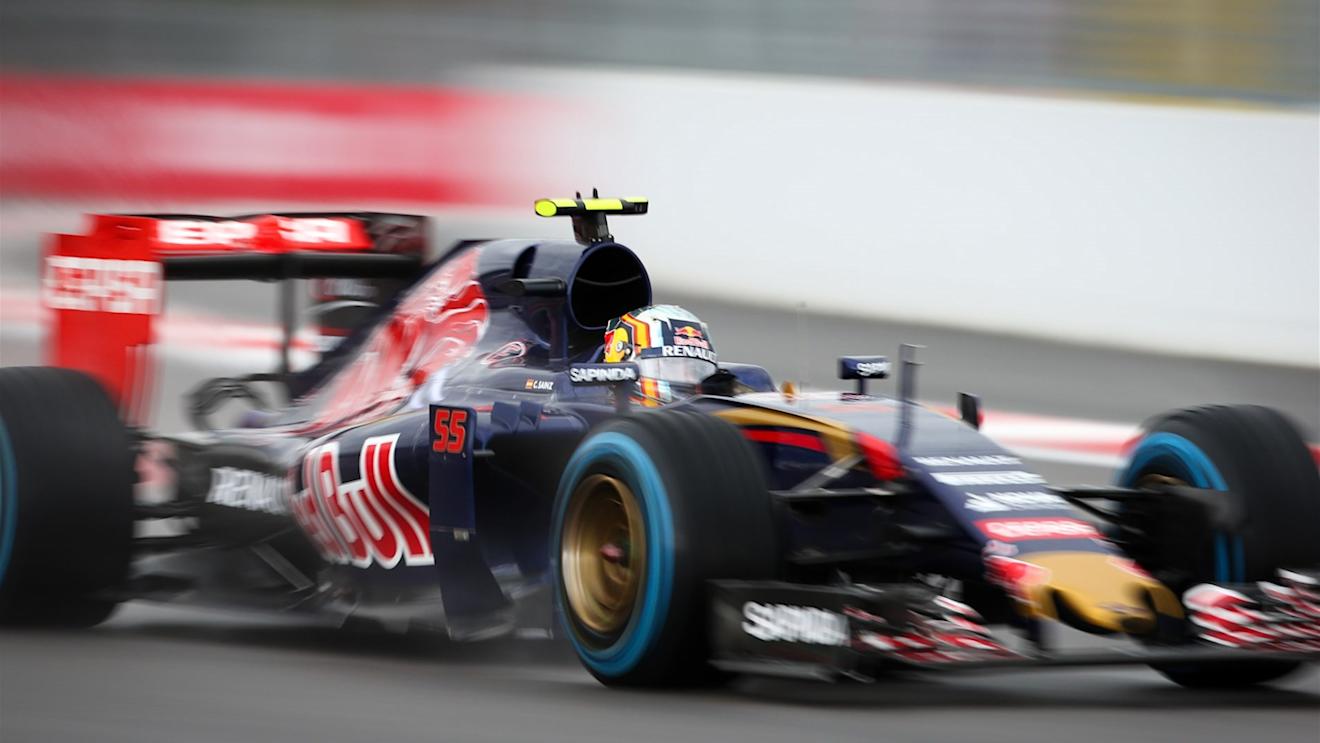 Carlos Sainz jr (ESP) Scuderia Toro Rosso STR10 at Formula One World Championship, Rd15, Russian Grand Prix, Practice, Sochi Autodrom, Sochi, Krasnodar Krai, Russia, Friday 9 October 2015. © Sutton Motorsport Images