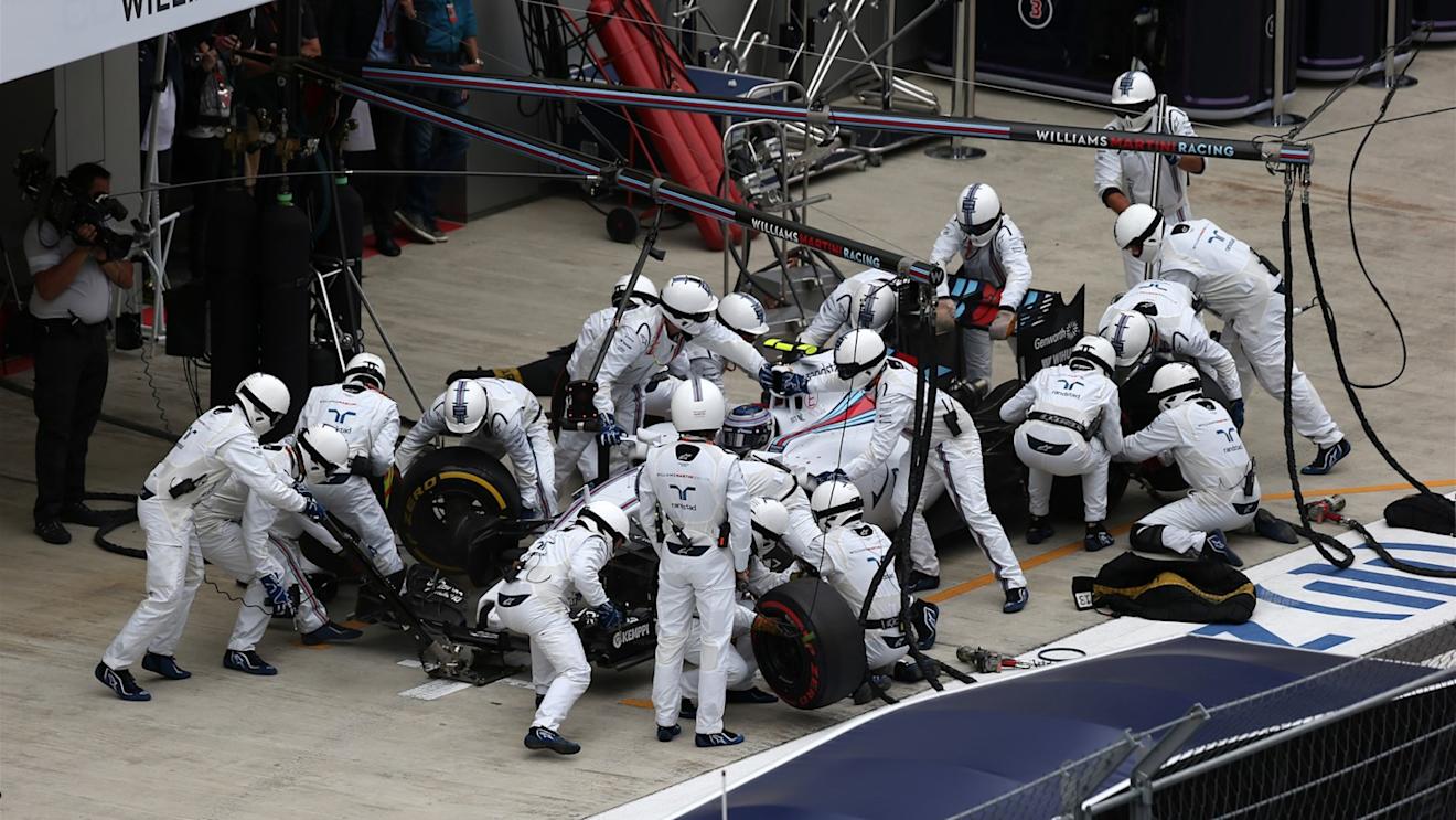 Valtteri Bottas (FIN) Williams FW37 at Formula One World Championship, Rd15, Russian Grand Prix, Race, Sochi Autodrom, Sochi, Krasnodar Krai, Russia, Sunday 11 October 2015. © Sutton Motorsport Images