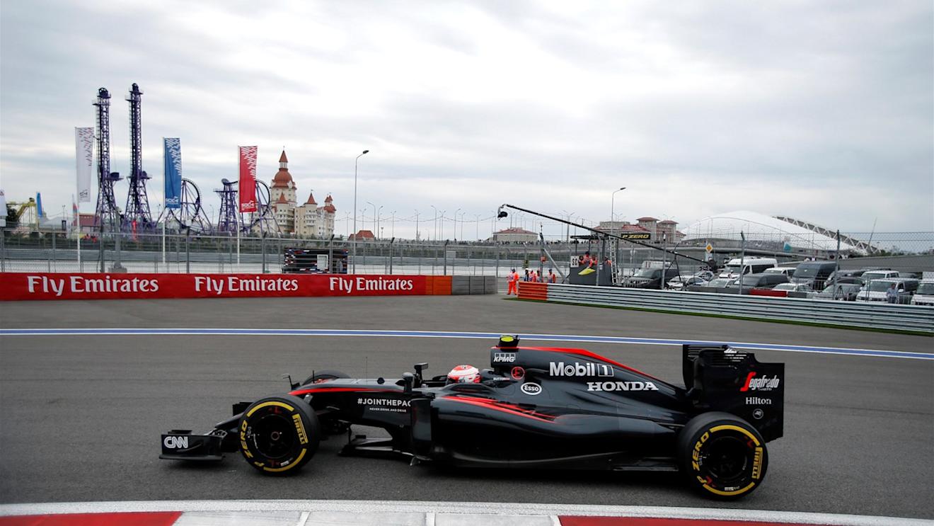 Jenson Button (GBR) McLaren MP4-30 at Formula One World Championship, Rd15, Russian Grand Prix, Race, Sochi Autodrom, Sochi, Krasnodar Krai, Russia, Sunday 11 October 2015. © Sutton Motorsport Images