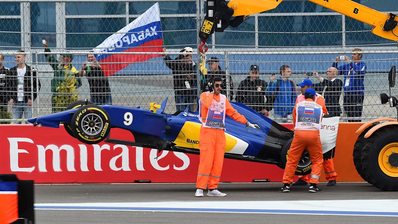The car of Marcus Ericsson (SWE) Sauber C34 is recovered one at Formula One World Championship, Rd15, Russian Grand Prix, Race, Sochi Autodrom, Sochi, Krasnodar Krai, Russia, Sunday 11 October 2015. © Sutton Motorsport Images