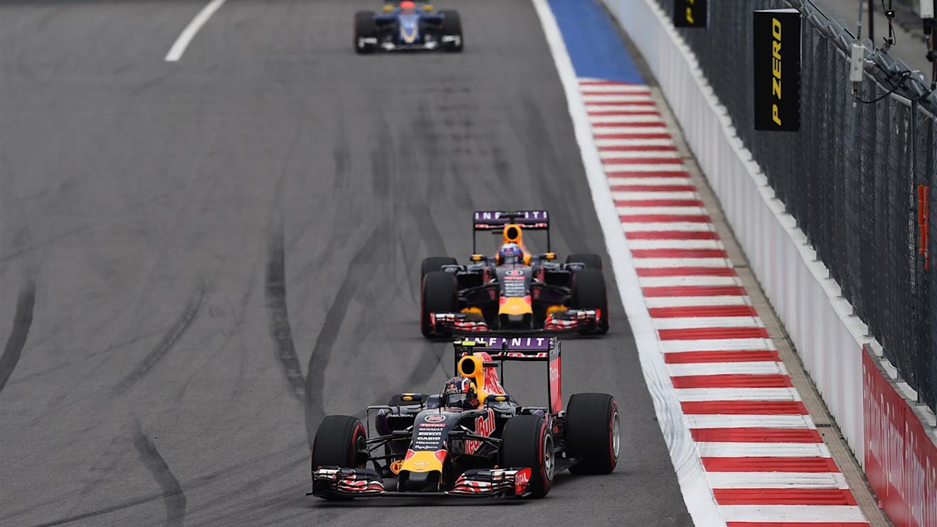 Daniil Kvyat (RUS) Red Bull Racing RB11 at Formula One World Championship, Rd15, Russian Grand Prix, Race, Sochi Autodrom, Sochi, Krasnodar Krai, Russia, Sunday 11 October 2015. © Sutton Motorsport Images