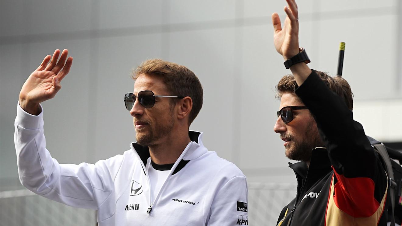 Jenson Button (GBR) McLaren and Romain Grosjean (FRA) Lotus F1 at the drivers parade at Formula One World Championship, Rd15, Russian Grand Prix, Race, Sochi Autodrom, Sochi, Krasnodar Krai, Russia, Sunday 11 October 2015. © Sutton Motorsport Images