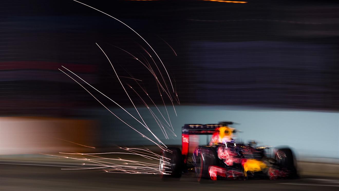 Daniel Ricciardo (AUS) Red Bull Racing RB11 at Formula One World Championship, Rd13, Singapore Grand Prix, Practice, Marina Bay Street Circuit, Singapore, Friday 18 September 2015. © Sutton Motorsport Images