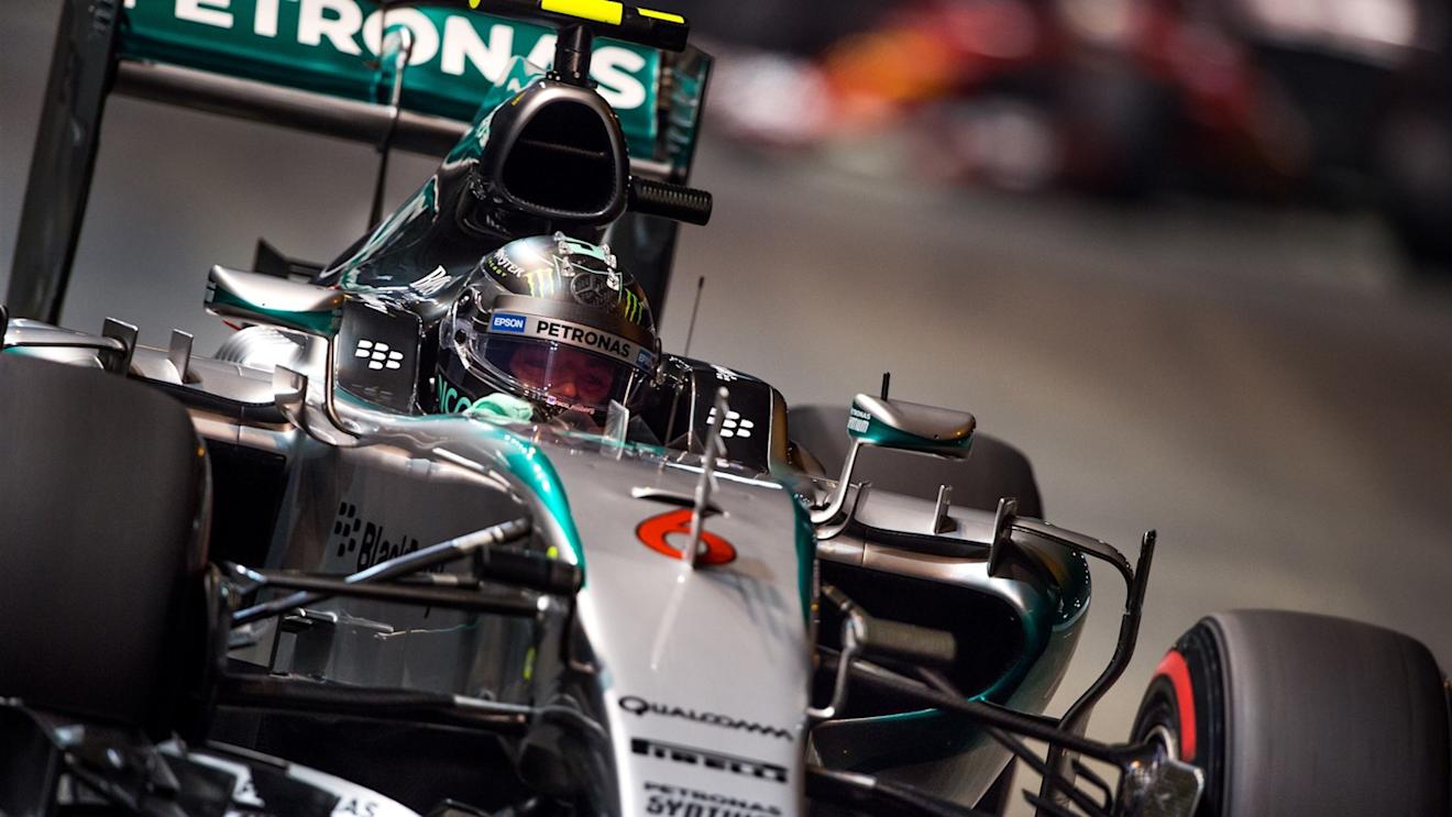 Nico Rosberg (GER) Mercedes AMG F1 W06 at Formula One World Championship, Rd13, Singapore Grand Prix, Practice, Marina Bay Street Circuit, Singapore, Friday 18 September 2015. © Sutton Motorsport Images