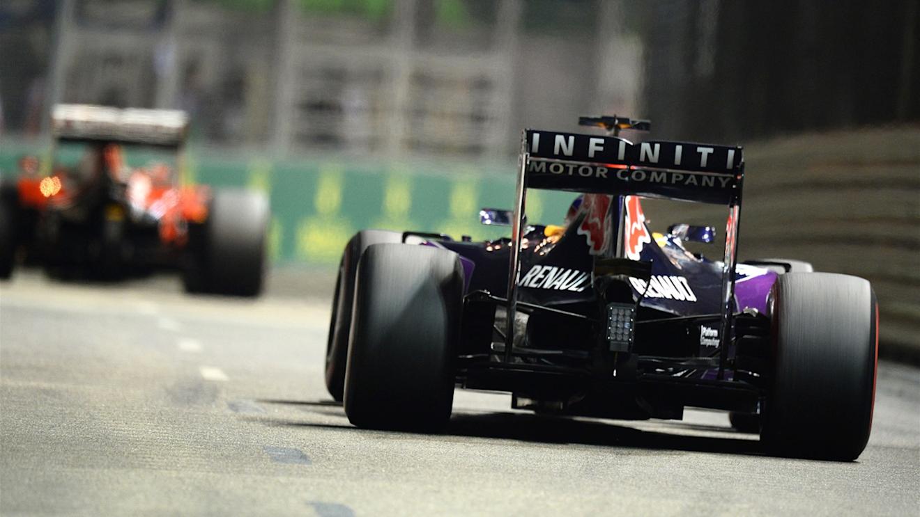 Daniel Ricciardo (AUS) Red Bull Racing RB11 at Formula One World Championship, Rd13, Singapore Grand Prix, Race, Marina Bay Street Circuit, Singapore, Sunday 20 September 2015. © Sutton Motorsport Images