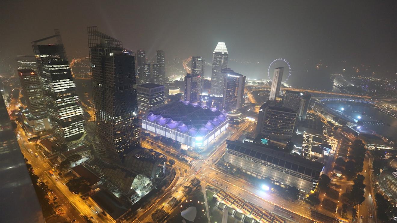 The Marina Bay Street Circuit as viewed from Swissotel The Stamford level 65 at Formula One World Championship, Rd13, Singapore Grand Prix, Preparations, Marina Bay Street Circuit, Singapore, Monday 14 September 2015. © Sutton Motorsport Images