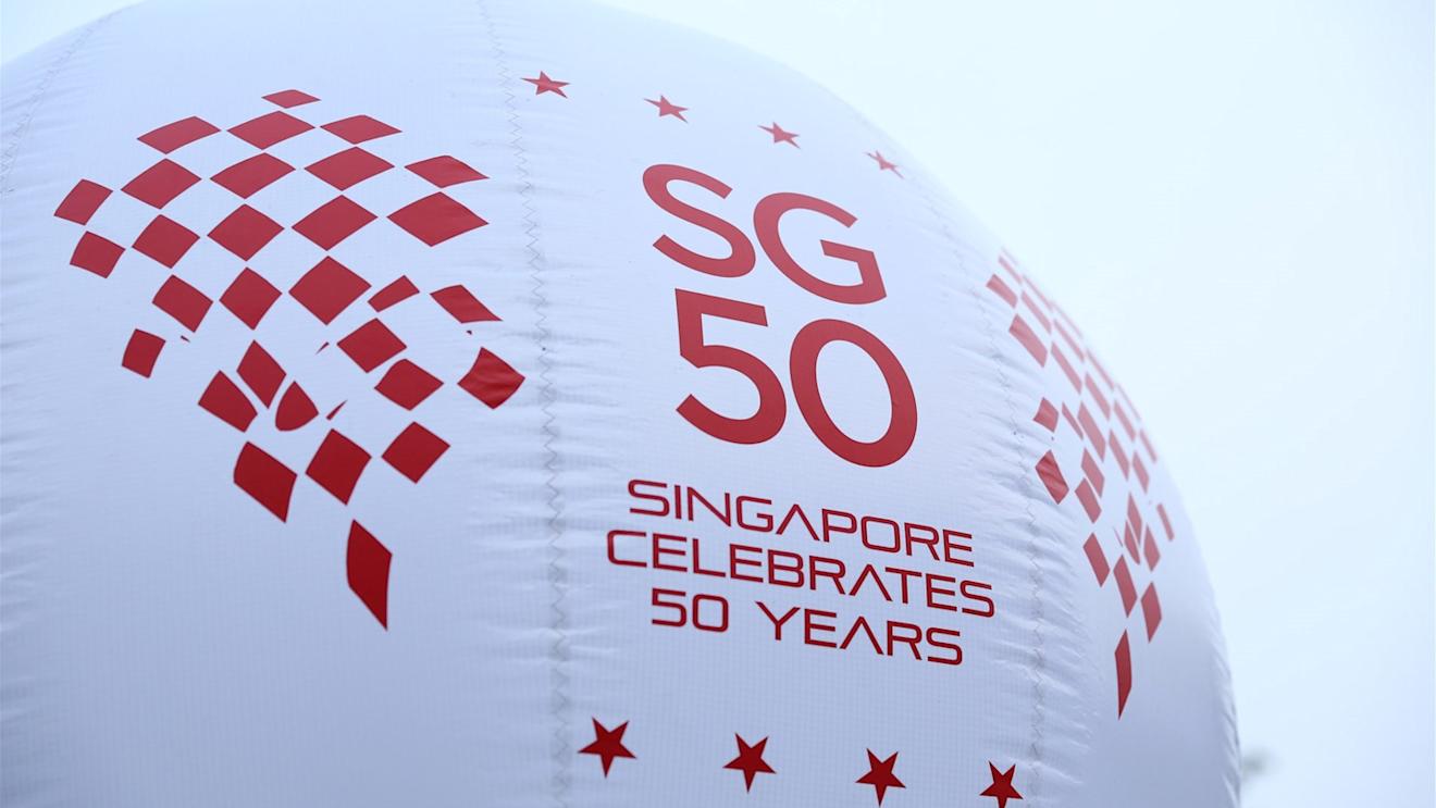 Singapore 50 Celebrates 50 Years Signage at Formula One World Championship, Rd13, Singapore Grand Prix, Preparations, Marina Bay Street Circuit, Singapore, Sunday 13 September 2015. © Sutton Motorsport Images
