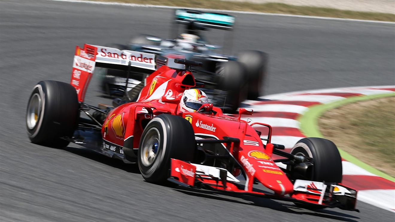 Sebastian Vettel (GER) Ferrari SF15-T leads Lewis Hamilton (GBR) Mercedes AMG F1 W06 at Formula One World Championship, Rd5, Spanish Grand Prix Race, Barcelona, Spain, Sunday 10 May 2015. © Sutton Motorsport Images