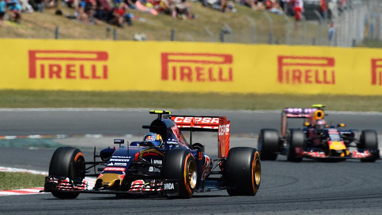 Carlos Sainz (ESP) Scuderia Toro Rosso STR10 at Formula One World Championship, Rd5, Spanish Grand Prix Race, Barcelona, Spain, Sunday 10 May 2015. © Sutton Motorsport Images