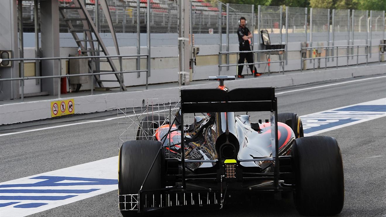 Jenson Button (GBR) McLaren MP4-30 with aero sensor at Formula One Testing, Day Two, Barcelona, Spain, 13 May 2015. © Sutton Motorsport Images