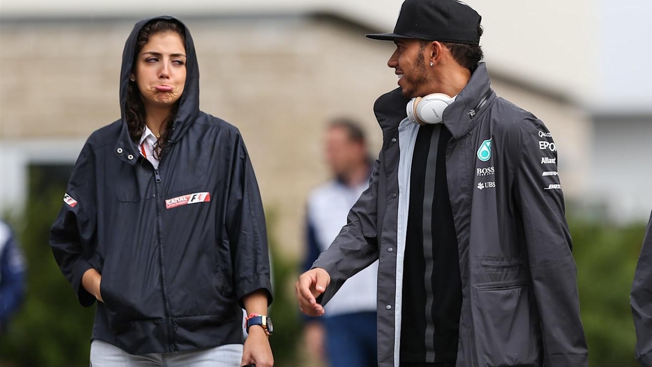 Lewis Hamilton (GBR) Mercedes AMG F1 and Giselle Zarur, Canal F1 Latin America Reporter at Formula One World Championship, Rd16, United States  Grand Prix, Practice, Austin, Texas, USA, Friday 23 October 2015. © Sutton Motorsport Images