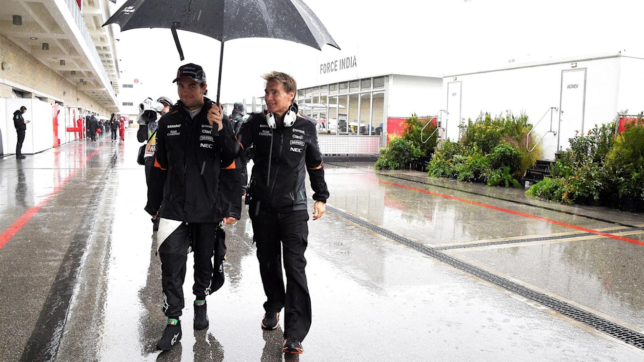 Sergio Perez (MEX) Force India with his trainer Xavi Martos (ESP) Trainer at Formula One World Championship, Rd16, United States  Grand Prix, Qualifying, Austin, Texas, USA, Saturday 24 October 2015. © Sutton Motorsport Images