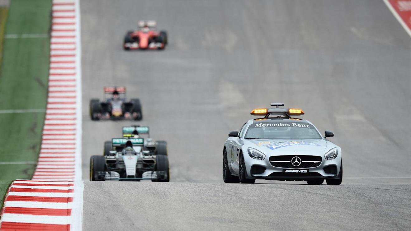 Safety car leads out the field at Formula One World Championship, Rd16, United States  Grand Prix, Race, Austin, Texas, USA, Sunday 25 October 2015. © Sutton Motorsport Images