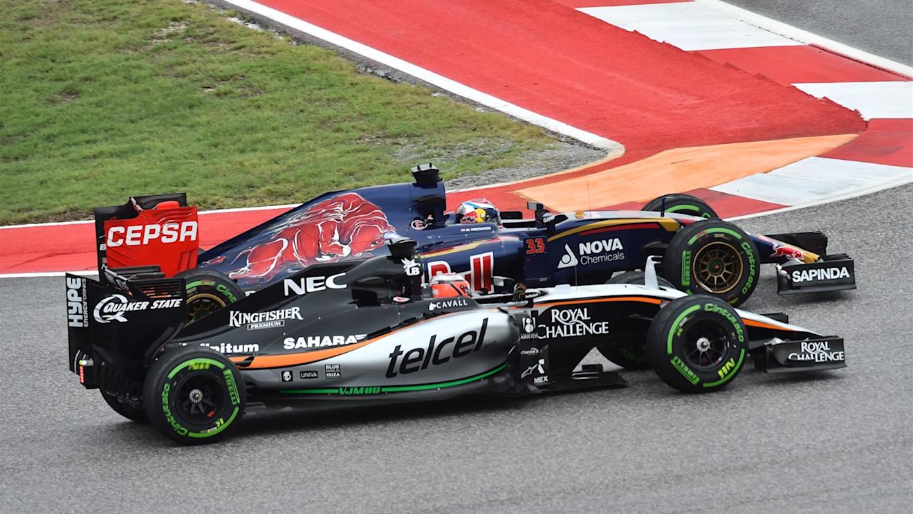 Nico Hulkenberg (GER) Force India VJM08 and Max Verstappen (NDL) Scuderia Toro Rosso STR10 battle at Formula One World Championship, Rd16, United States  Grand Prix, Race, Austin, Texas, USA, Sunday 25 October 2015. © Sutton Motorsport Images