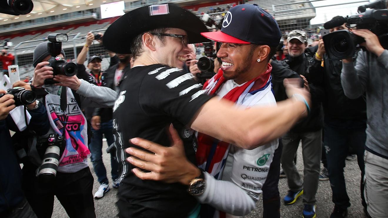 Race winner and new World Champion Lewis Hamilton (GBR) Mercedes AMG F1 celebrates with his Race Engineer Peter Bonnington (GBR) at Formula One World Championship, Rd16, United States  Grand Prix, Race, Austin, Texas, USA, Sunday 25 October 2015. © Sutton Motorsport Images