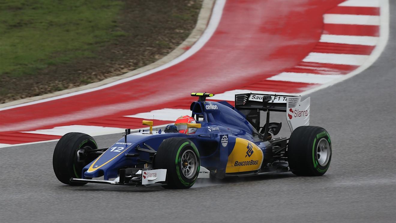 Felipe Nasr (BRA) Sauber C34 with broken front wing at Formula One World Championship, Rd16, United States  Grand Prix, Race, Austin, Texas, USA, Sunday 25 October 2015. © Sutton Motorsport Images