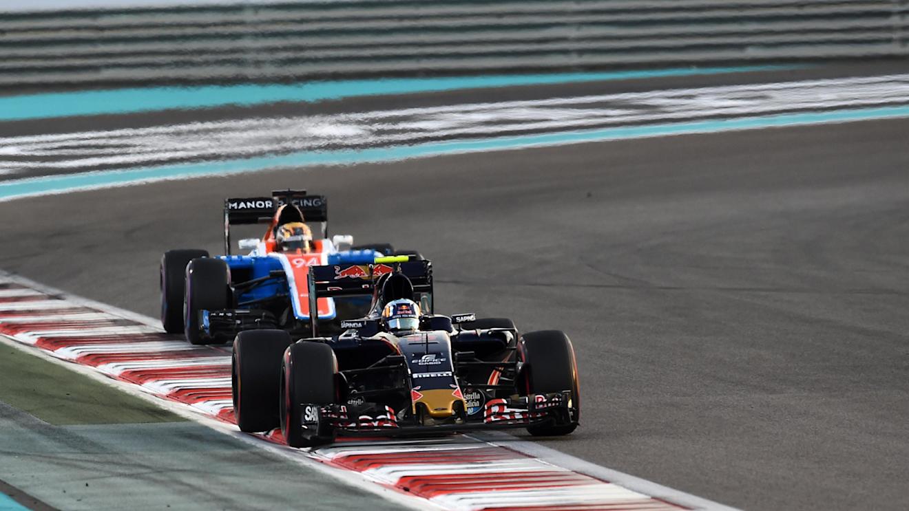 Carlos Sainz (ESP) Scuderia Toro Rosso STR11 at Formula One World Championship, Rd21, Abu Dhabi Grand Prix, Race, Yas Marina Circuit, Abu Dhabi, UAE, Sunday 27 November 2016. © Sutton Images