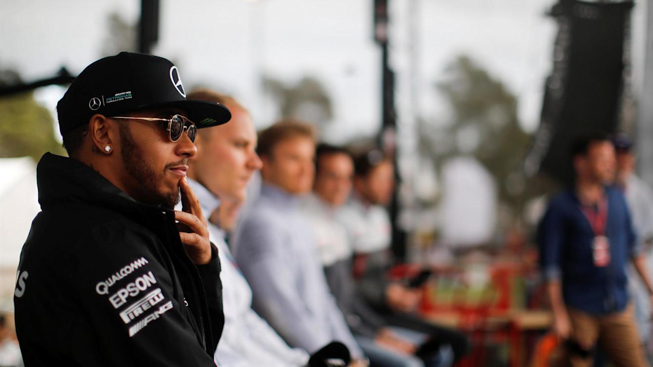 Lewis Hamilton (GBR) Mercedes AMG F1 at Formula One World Championship, Rd1, Australian Grand Prix, Qualifying, Albert Park, Melbourne, Australia, Saturday 19 March 2016. © Sutton Motorsport Images