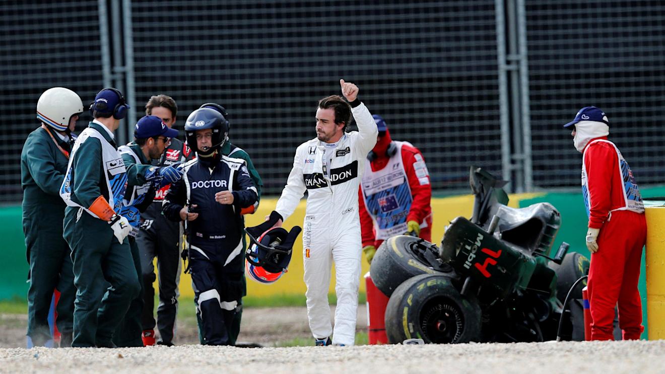 Fernando Alonso (ESP) McLaren gives the thumbs up after his crash at Formula One World Championship, Rd1, Australian Grand Prix, Race, Albert Park, Melbourne, Australia, Sunday 20 March 2016. © Sutton Motorsport Images