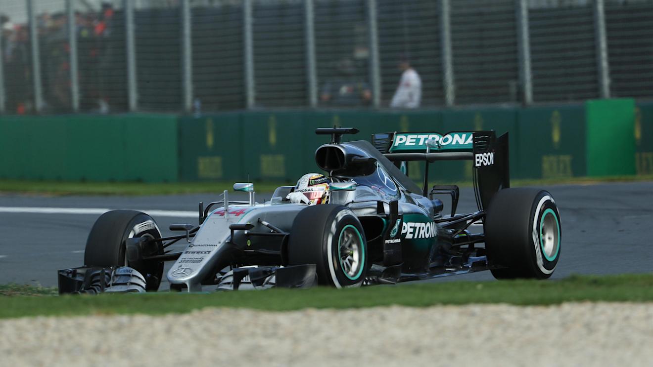 Lewis Hamilton (GBR) Mercedes-Benz F1 W07 Hybrid at Formula One World Championship, Rd1, Australian Grand Prix, Race, Albert Park, Melbourne, Australia, Sunday 20 March 2016. © Sutton Motorsport Images
