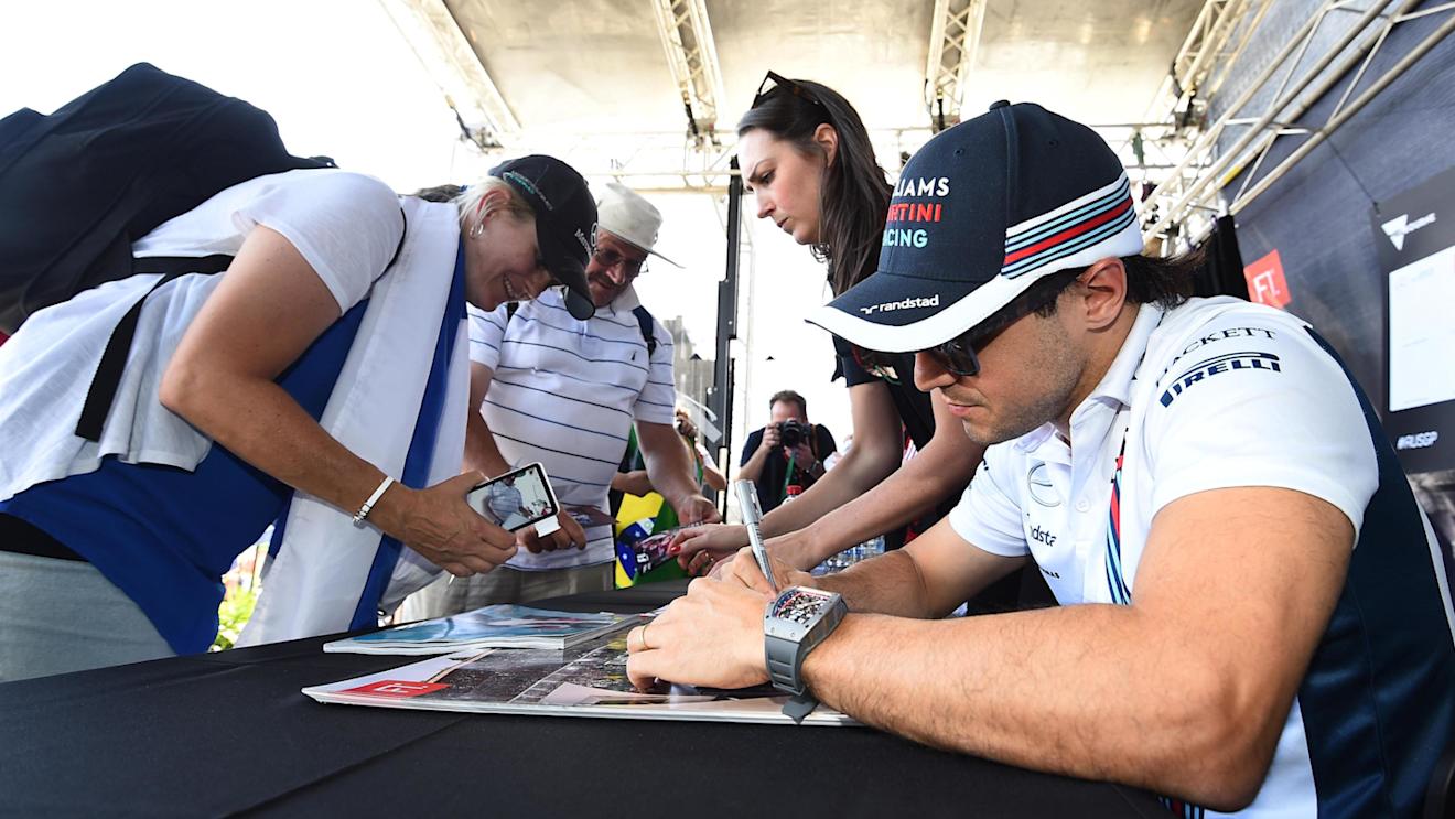 Felipe Massa (BRA) Williams signs autographs for the fans at Formula One World Championship, Rd1, Australian Grand Prix, Preparations, Albert Park, Melbourne, Australia, Thursday 17 March 2016. © Sutton Motorsport Images