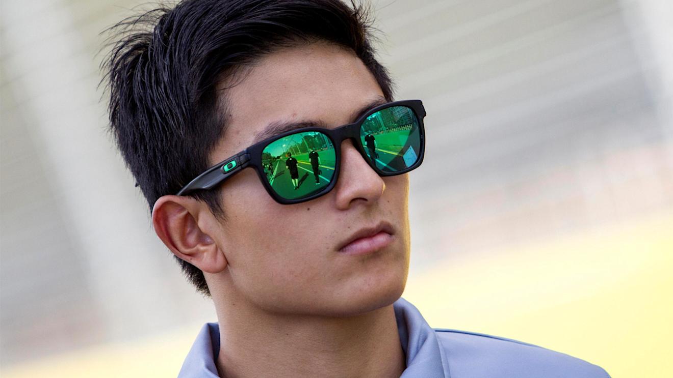 Rio Haryanto (IDN) Manor Racing MRT at Formula One World Championship, Rd1, Australian Grand Prix, Preparations, Albert Park, Melbourne, Australia, Wednesday 16 March 2016. © Sutton Motorsport Images