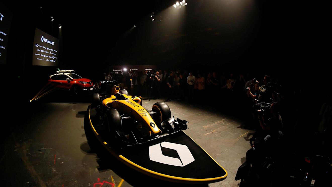 Renault Sport F1 Team Definitive Livery Launch at Formula One World Championship, Rd1, Australian Grand Prix, Preparations, Albert Park, Melbourne, Australia, Wednesday 16 March 2016. © Sutton Motorsport Images