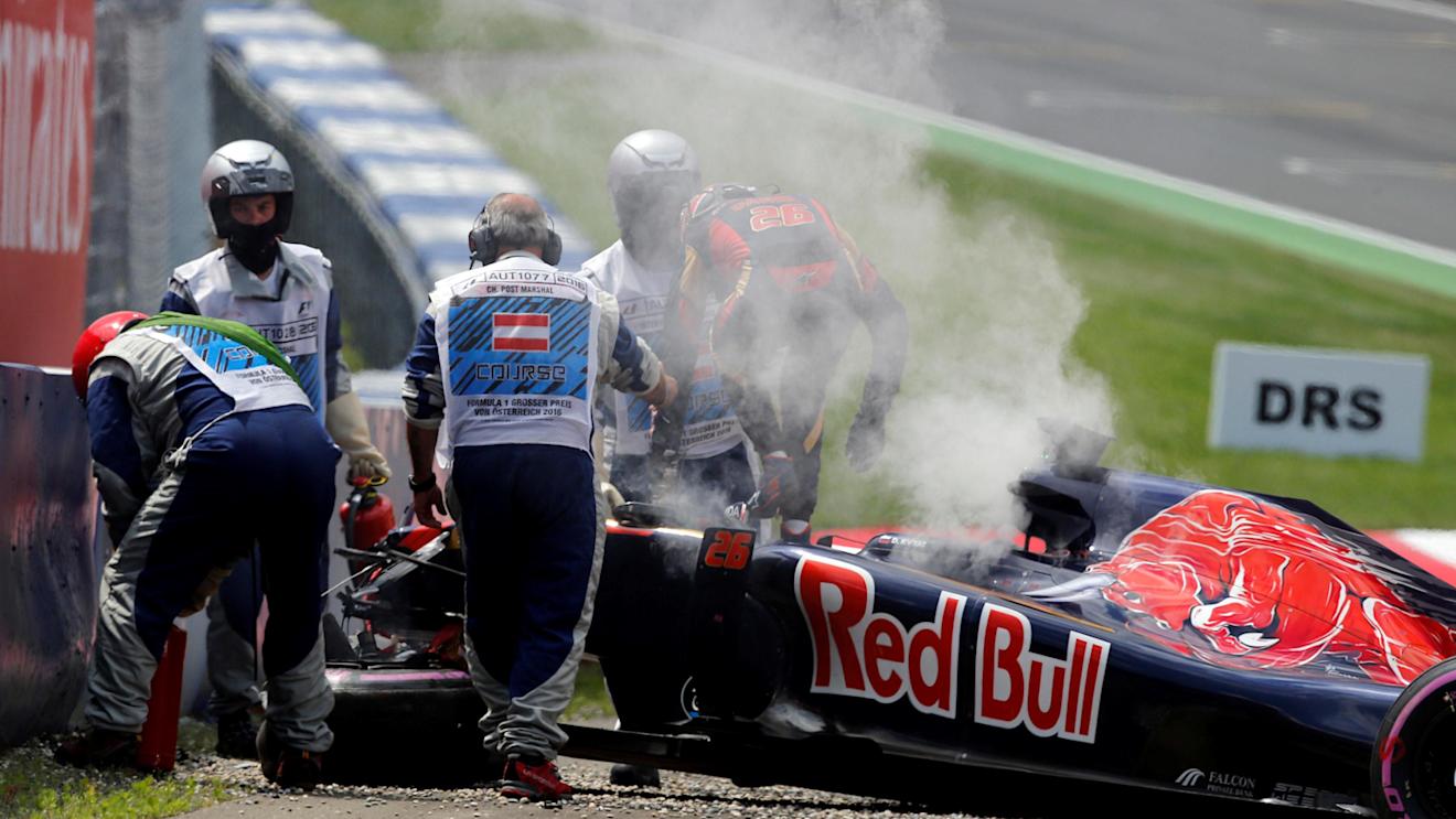 Daniil Kvyat (RUS) Scuderia Toro Rosso STR11 crashed in Q1 at Formula One World Championship, Rd9, Austrian Grand Prix, Qualifying, Spielberg, Austria, Saturday 2 July 2016. © Sutton Images