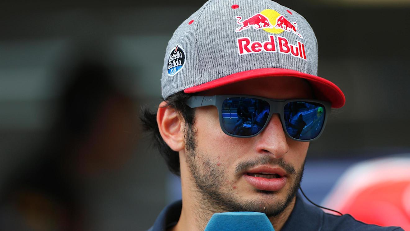 Carlos Sainz jr (ESP) Scuderia Toro Rosso at Formula One World Championship, Rd9, Austrian Grand Prix, Preparations, Spielberg, Austria, Thursday 30 June 2016. © Sutton Images