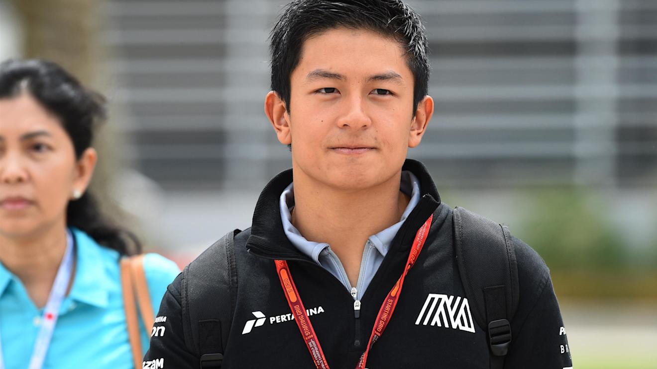 Rio Haryanto (IDN) Manor Racing at Formula One World Championship, Rd2, Bahrain Grand Prix Practice, Bahrain International Circuit, Sakhir, Bahrain, Friday 1 April 2016. © Sutton Motorsport Images