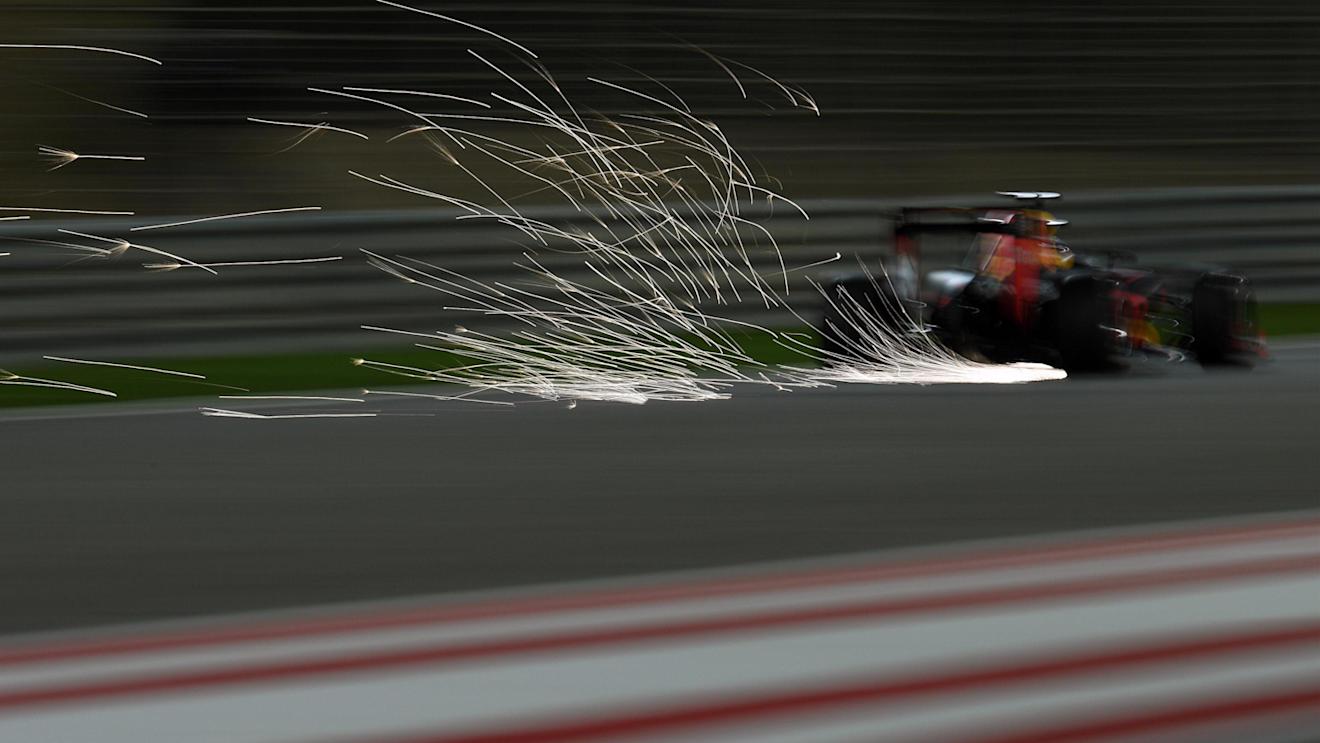 Daniel Ricciardo (AUS) Red Bull Racing RB12 at Formula One World Championship, Rd2, Bahrain Grand Prix Practice, Bahrain International Circuit, Sakhir, Bahrain, Friday 1 April 2016. © Sutton Motorsport Images