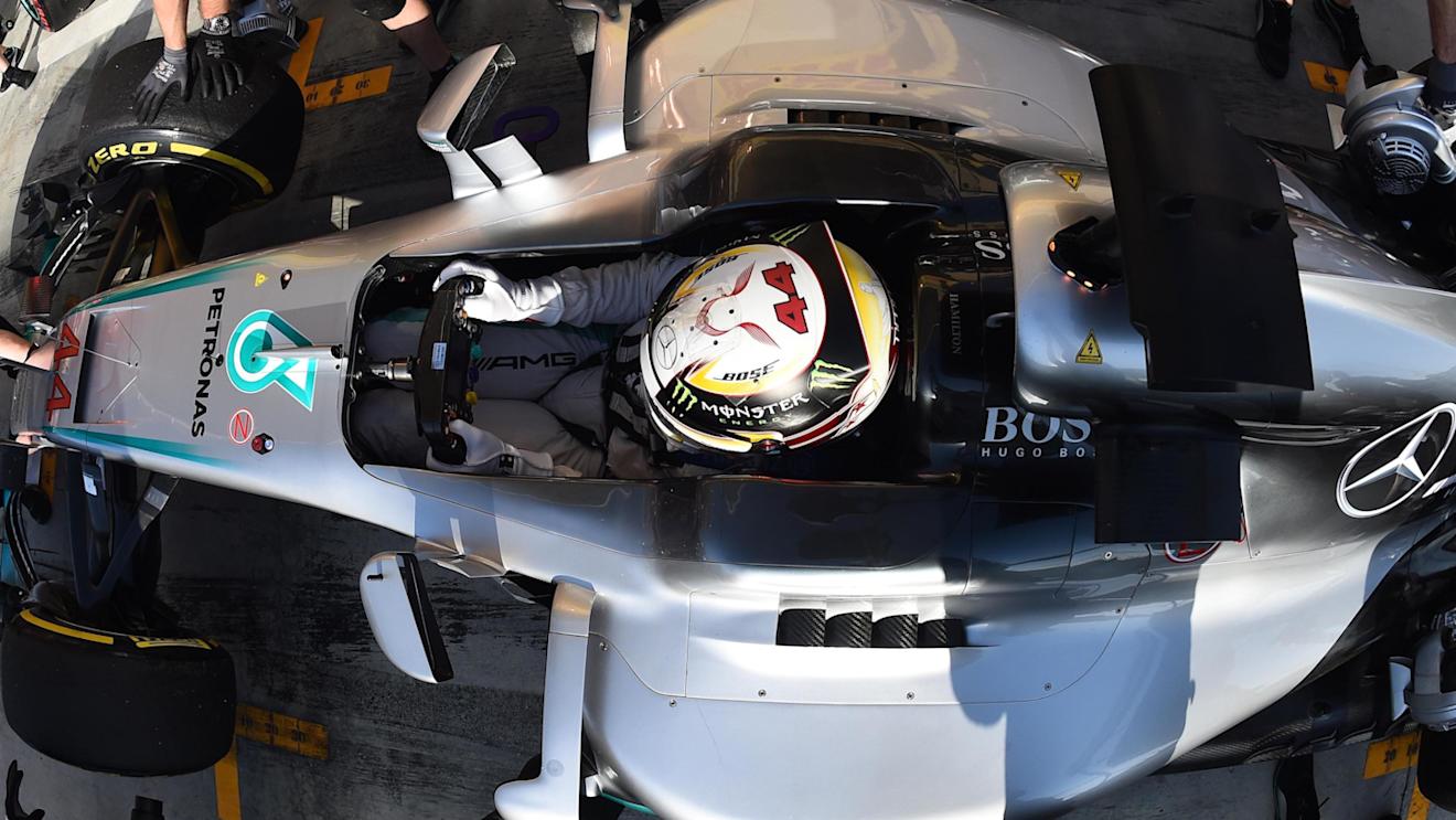 Lewis Hamilton (GBR) Mercedes-Benz F1 W07 Hybrid at Formula One World Championship, Rd2, Bahrain Grand Prix Qualifying, Bahrain International Circuit, Sakhir, Bahrain, Saturday 2 April 2016. © Sutton Motorsport Images